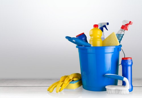 House clearance support for homes and businesses in E1